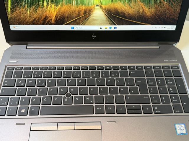 HP ZBook 15 G6, Intel Core i9-9880H, 32GB RAM, 512GB SSD, NVIDIA Quadro T1000, inkl. 150W Netzteil, nur 51 Ladezyklen | Zustand: Gut – Bild 5