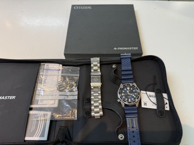Citizen Promaster Marine NY0040-17L Blau, Automatik-Taucheruhr, 42mm EdelstahLadegerätehäuse, inkl. Box, Ersatz-Edelstahlarmband & Werkzeug | Zustand: Sehr Gut – Bild 4