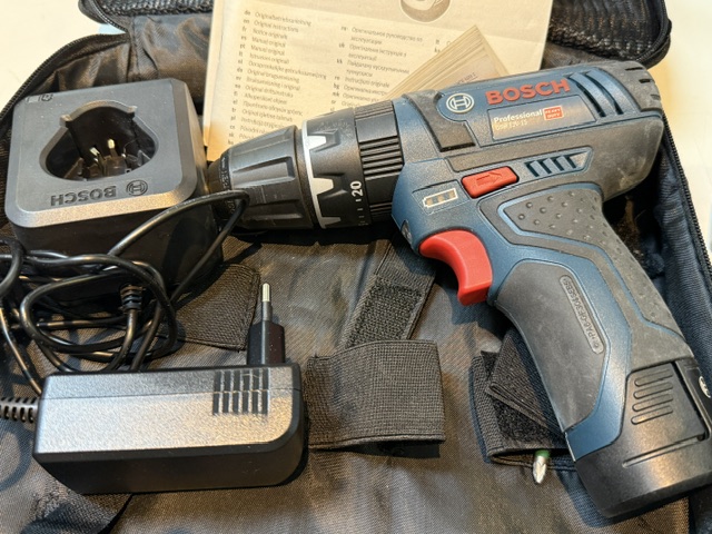 Bosch Professional GSB 12V-15, Akku-Schlagbohrschrauber inkl. 1x 12V 2.0Ah Akku, Ladegerät, Bit-Set und Werkzeugtasche. | Zustand: Sehr Gut – Bild 4