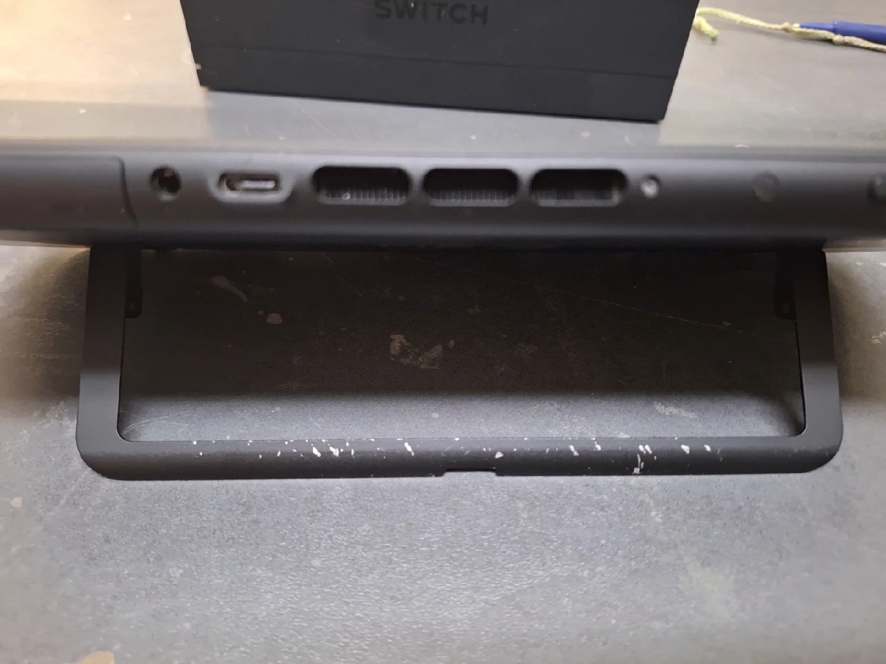 Nintendo Switch 2, Schwarz, OVP, nur Dockstation, ohne Ladegerät und Zubehör, Gebrauchsspuren hinten auf Halterung | Zustand: Sehr Gut | Farbe: schwarz – Bild 4