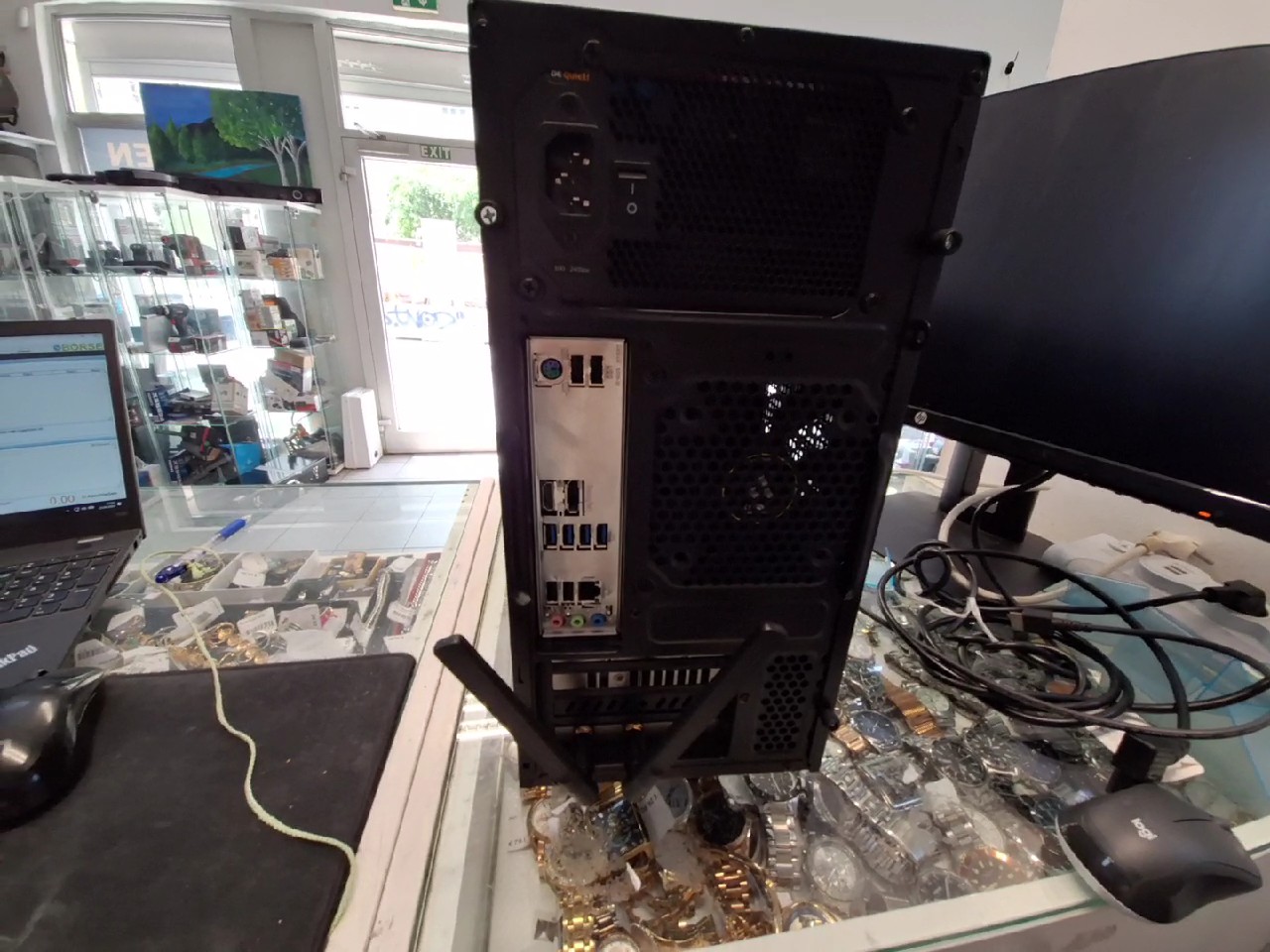 Gaming PC Ryzen 5 5500, Radeon RX 9060 XT, Gaming PC mit AMD Ryzen 5 5500, 32GB RAM, 512GB SSD, 1TB HDD und Radeon RX 9060 XT Grafikkarte., Netzteil 550W | Zustand: Sehr Gut – Bild 3