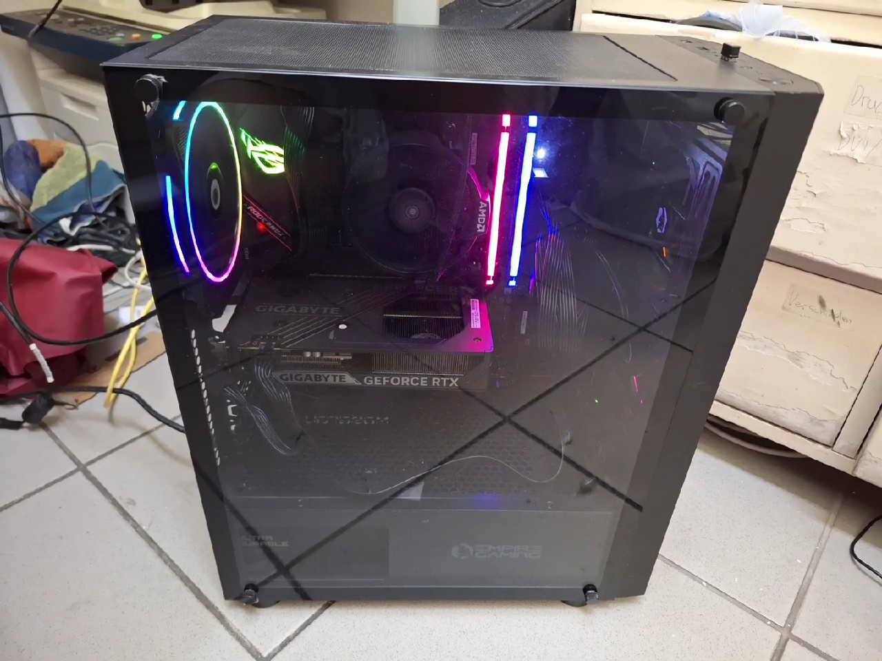 Gaming PC AMD Ryzen 5 3400G RTX 5060, 16GB RAM, 512GB SSD (SATA) + 512GB SSD (NVMe), Empire Gaming Gehäuse, ASUS ROG Mainboard | Zustand: Sehr Gut – Bild 2