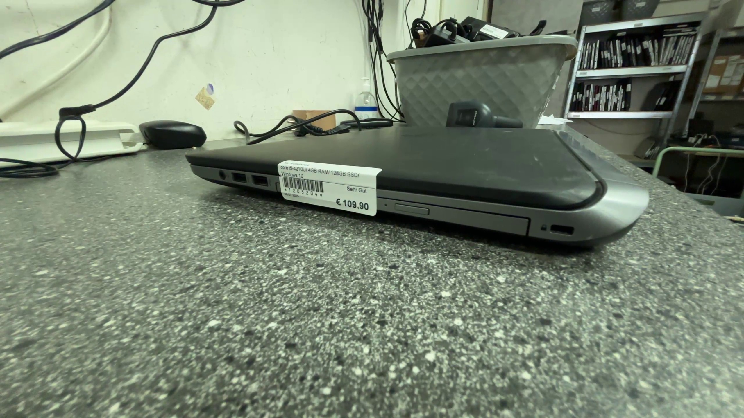 HP ProBook 450 G2 2014 Schwarz Silber, Schaltet sich nicht mehr ein, ohne Garantie | Zustand: Sehr Gut – Bild 5