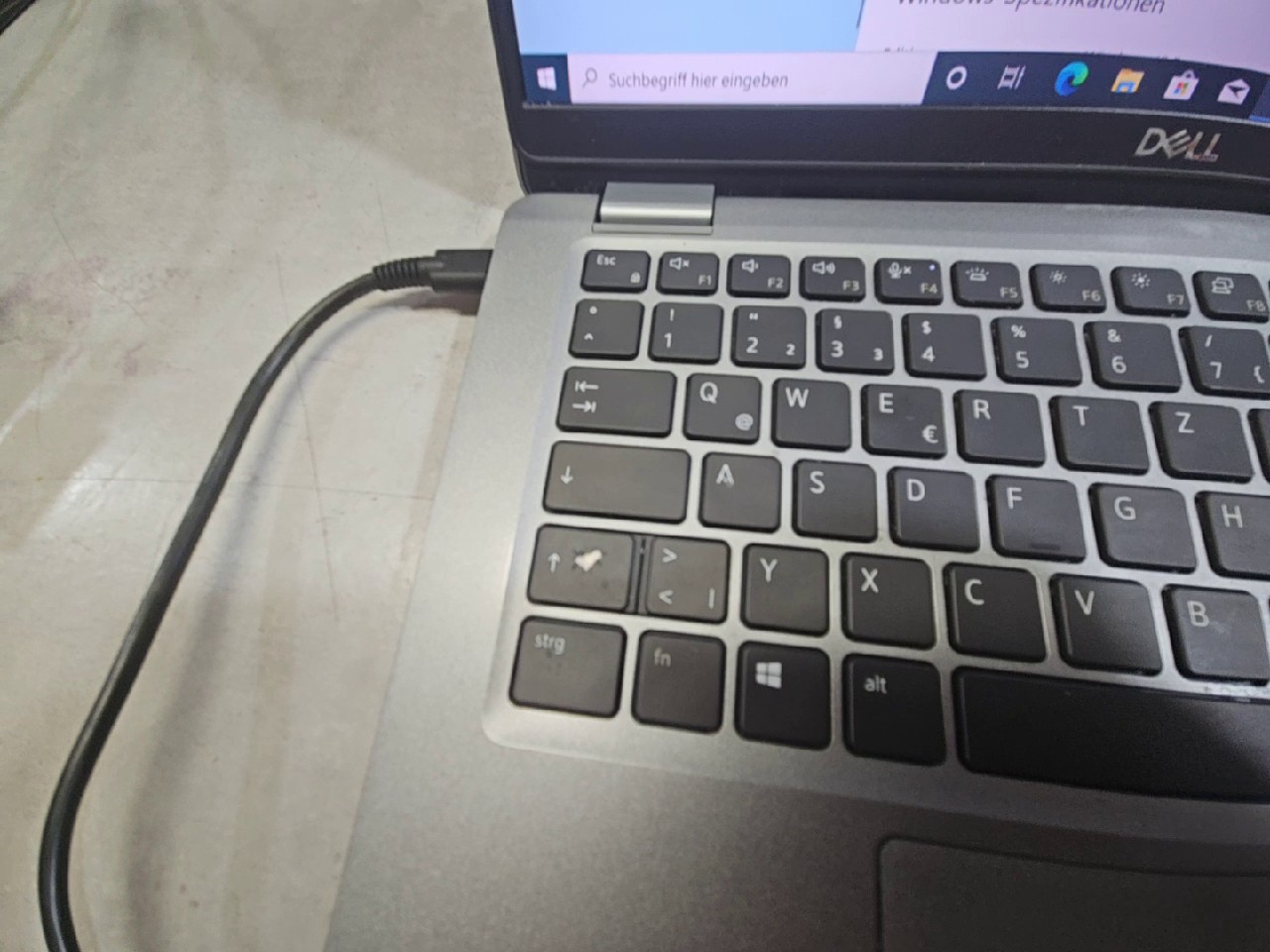 Dell Latitude 5320 i5-1145G7, 13,3 Zoll, 16GB RAM, 128GB SSD, Windows 10 | 11, Gebrauchsspuren am Gehäuse, Taste | Zustand: Gut – Bild 3