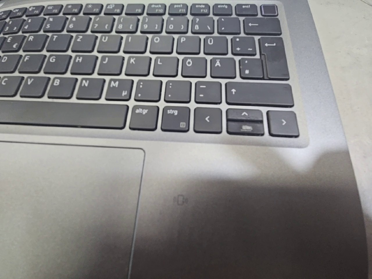 Dell Latitude 5320 i5-1145G7, 13,3 Zoll, 16GB RAM, 128GB SSD, Windows 10 | 11, Gebrauchsspuren am Gehäuse, Taste | Zustand: Gut – Bild 4