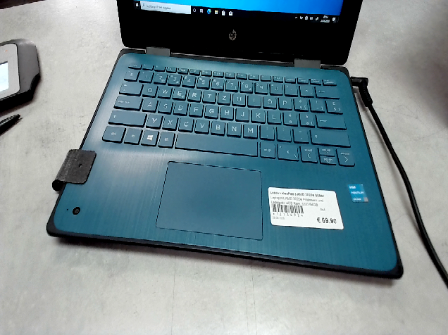 Hp IdeaPad 3 AMD 3020e Silber, Laptop mit AMD 3020e Prozessor und Ladegerät, 4GB Ram, SSD 64GB | Zustand: Gut – Bild 2