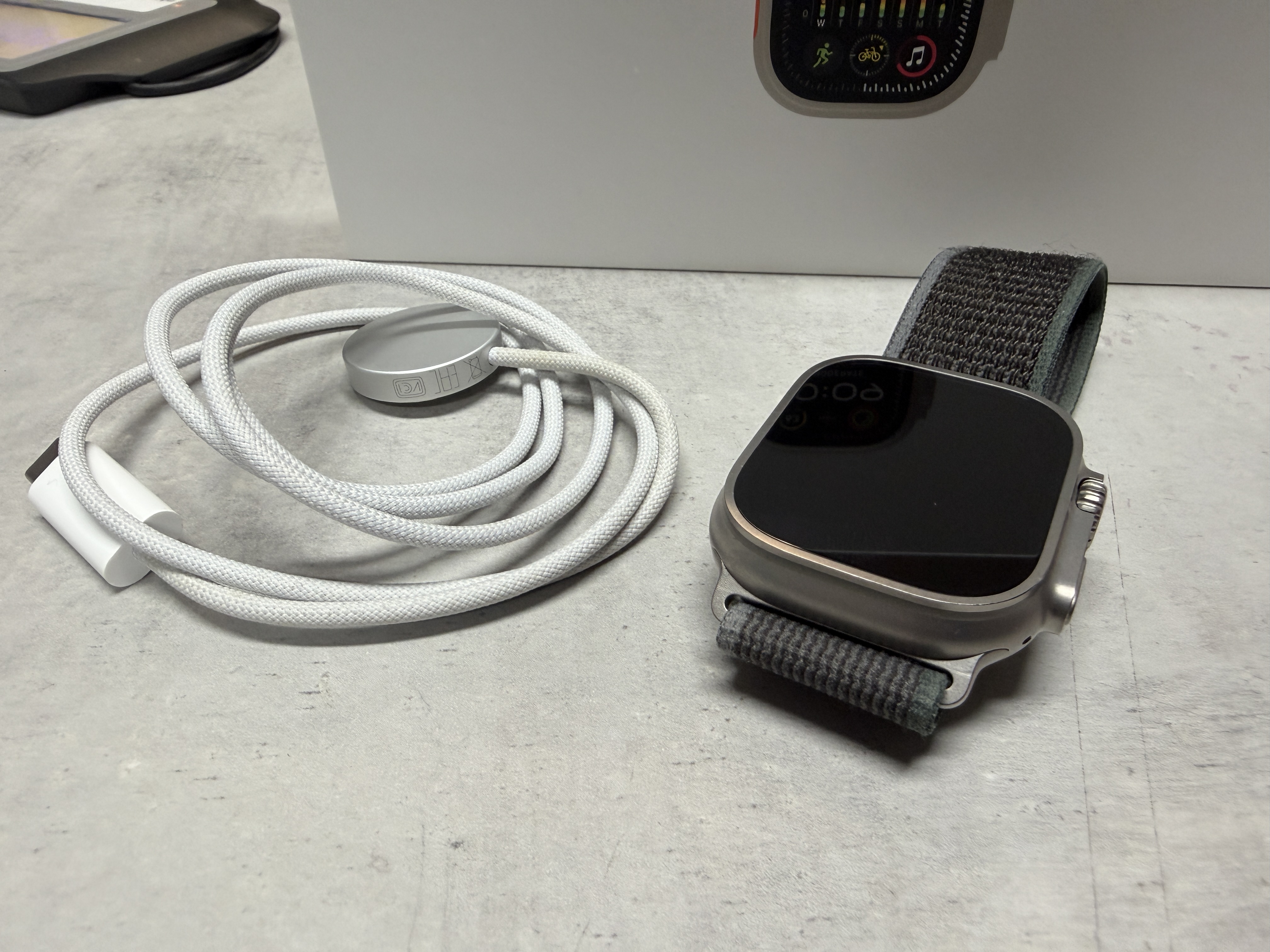 Apple Watch Ultra 2, OVP, Mit Alpine Loop Band, Akku 94% Kapazität, inkl. Ladekabel. | Zustand: Sehr Gut | Farbe: schwarz – Bild 5