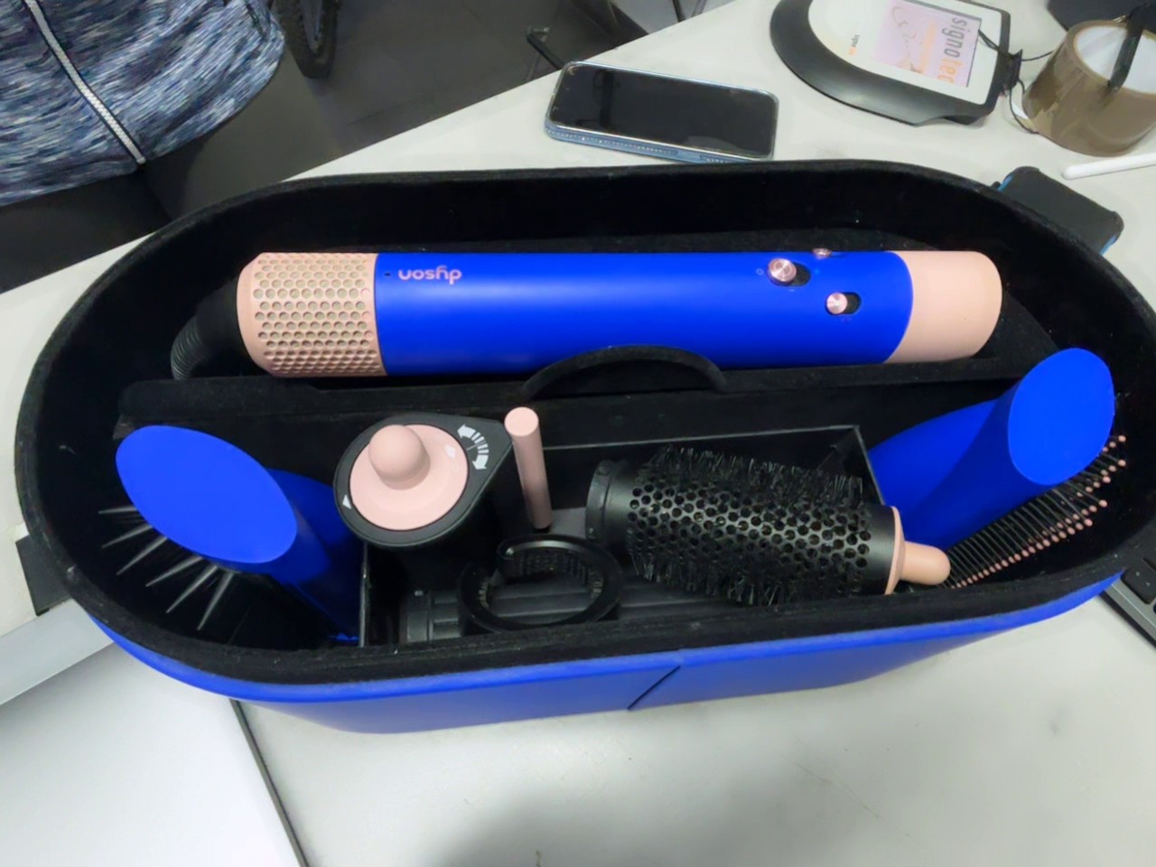 Dyson Airwrap HS05 Vinca Blue Rosé, Multistyler, Special Edition 2022, mit Aufsätzen und AuFernbedienungewahrungsbox | Zustand: Gut – Bild 2