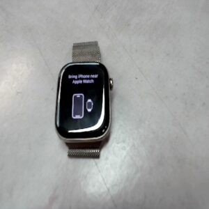 Apple Watch Series 10 46mm Titan Schiefer, Elegante Smartwatch mit robustem Titangehäuse, großem OLED-Display und innovativen Gesundheitsfunktionen | Zustand: Sehr Gut | Farbe: schwarz