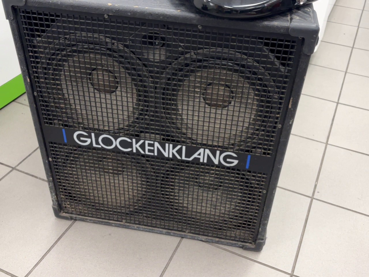 Glockenklang Quattro Schwarz, Bassbox, 800 Watt, 8 Ohm, 36 Hz - 18 kHz, regelbarer Tweeter, Abrieb an Gehäusekanten, inkl. Lautsprecherkabel | Zustand: Gebraucht – Bild 3