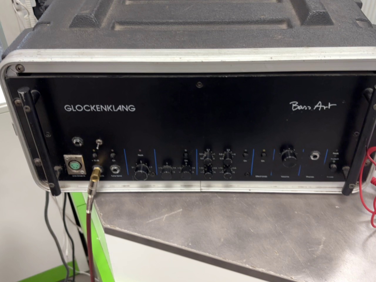 Glockenklang Bass Art Top Schwarz, Professioneller Bassverstärker, Made in W.-Germany, inklusive Rack-Case, Rack-Einbau | Zustand: Gebraucht – Bild 5