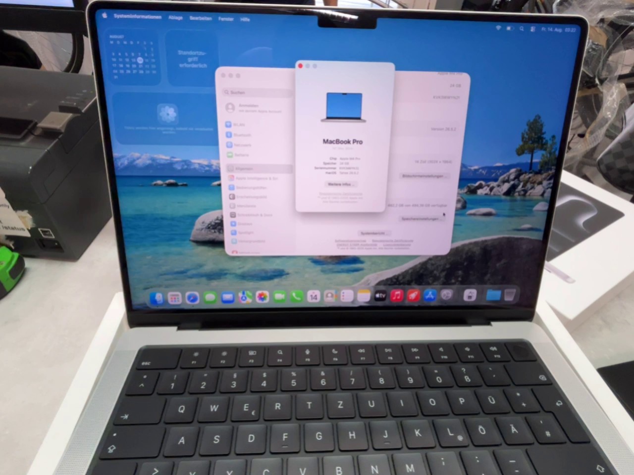 Apple MacBook Pro 14 (2024) Silber, M4 Pro, 12 Core CPU, 16 Core GPU, 24GB RAM, 512GB SSD, DE, Zyklen: 22, OVP | Zustand: Wie Neu – Bild 3