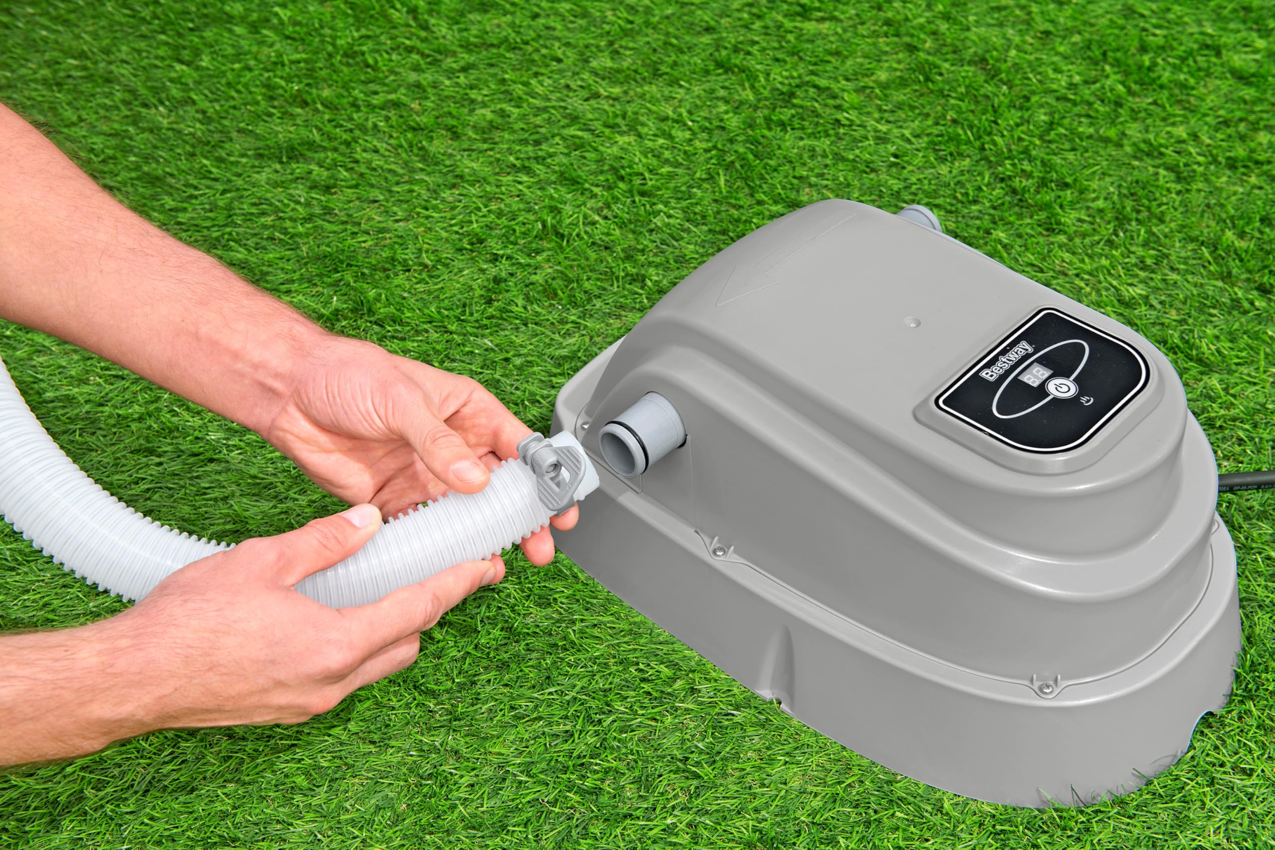 Bestway Flowclear 58259 Grau, Elektrische Poolheizung mit 2.800 Watt Leistung, digitalem Soft-Touch-Bedienfeld und integriertem Durchflusssensor, geeignet für Aufstellpools bis 17.035 Liter sowie Filteranlagen mit einer Durchfluss | Zustand: Gut