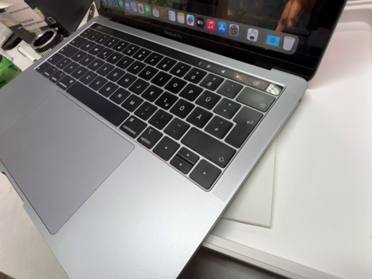 Apple MacBook Pro 13 (2019), Intel Core i5, 8GB RAM, 128GB SSD, 350 Ladezyklen, Ladegerät nicht original | Zustand: Gut – Bild 4