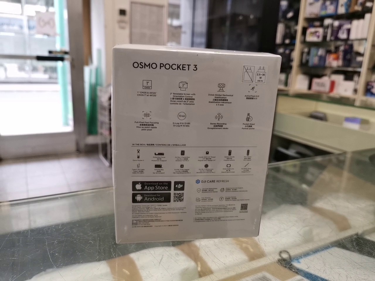 DJI Osmo Pocket 3 Creator Combo Schwarz, 4K Gimbal Kamera mit 1 Zoll CMOS Sensor, drehbarem 2 Zoll Display und umfangreichem Zubehör wie DJ Mic 2 in OVP | Zustand: Neu – Bild 5