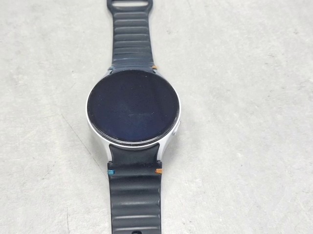 Samsung Galaxy Watch 7 44mm Silber, Smartwatch, Bluetooth, GPS, Saphirglas, AMOLED Display, Fitness- und Gesundheits-Tracking | Zustand: Sehr Gut