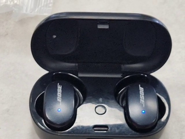 Bose QuietComfort Earbuds, Kabellose In-Ear-Kopfhörer mit erstklassigem Active Noise Cancelling und satten Bässen. | Zustand: Gut