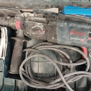 Bosch Professional GBH 2-26 F blau, KabeLadegerätebundener Bohr- und Meißelhammer mit 830 Watt, SDS-plus Aufnahme, Wechselfutter und Koffer | Zustand: Gut