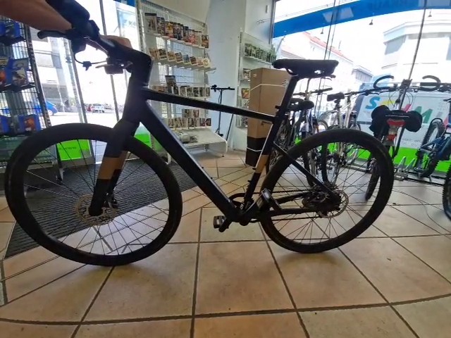 Scott Metrix eRide 2024 Blau, Mahle X35+ Motor, 250 Akku, SRAM Apex 1x12, Kratzer am Oberrohr, inkl. Rechnung und Ladegerät – Bild 2