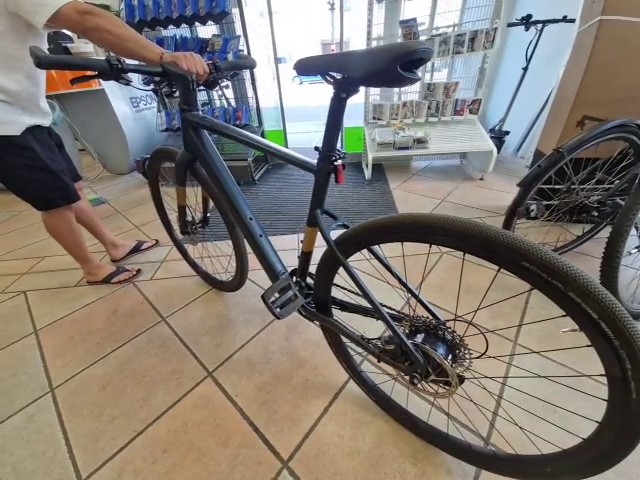 Scott Metrix eRide 2024 Blau, Mahle X35+ Motor, 250 Akku, SRAM Apex 1x12, Kratzer am Oberrohr, inkl. Rechnung und Ladegerät – Bild 3