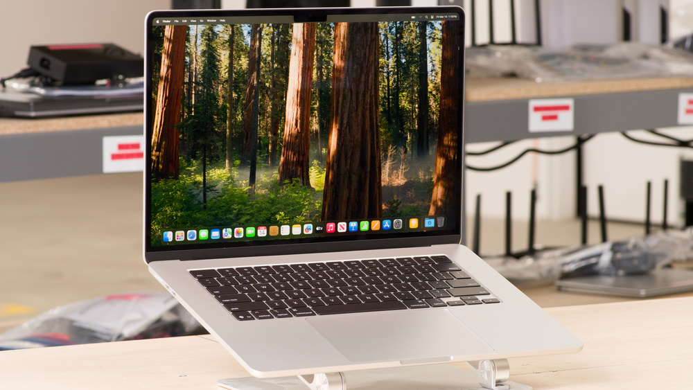 Apple MacBook Air 15 M4 (2025), 24 GB RAM, 512 GB SSD, Modell A3241, ohne Ladegerät, Zyklusanzahl 61 | Zustand: Sehr Gut – Bild 4