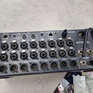Midas MR18 2017 Schwarz, Digitalmischpult, 18-Kanal, WLAN, USB-Interface, 6 Aux-Wege, Ultranet, leichtere Kratzer am Gehäuse, Zubehör: Antenne | Zustand: Gut