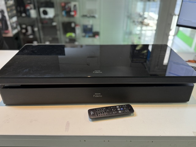 Philips Fidelio XS1/12 Schwarz, 3.1-Kanal Soundstage System mit flacher Soundplate, kabellosem Subwoofer und Fernbedienung | Zustand: Gut – Bild 2