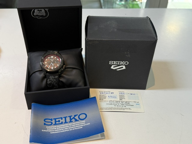 Seiko 5 Sports One Piece Luffy SRPH65K1, Limitierte Herrenuhr, Automatik, schwarz, Silikonarmband, inkl. Original-Box und Zertifikat . | Zustand: Sehr Gut – Bild 2
