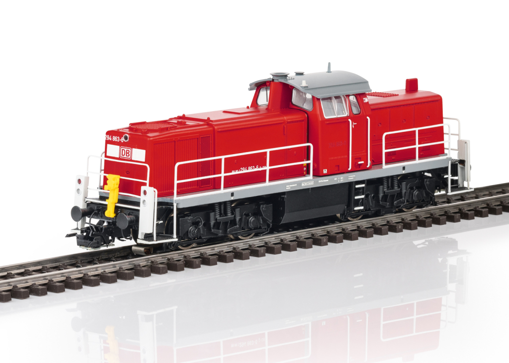 Märklin BR 294 2025 verkehrsrot, H0 Diesellokomotive der DB AG, Betriebsnummer 294 863-6, Epoche VI, mit mfx+ und Soundfunktionen | Zustand: Neu