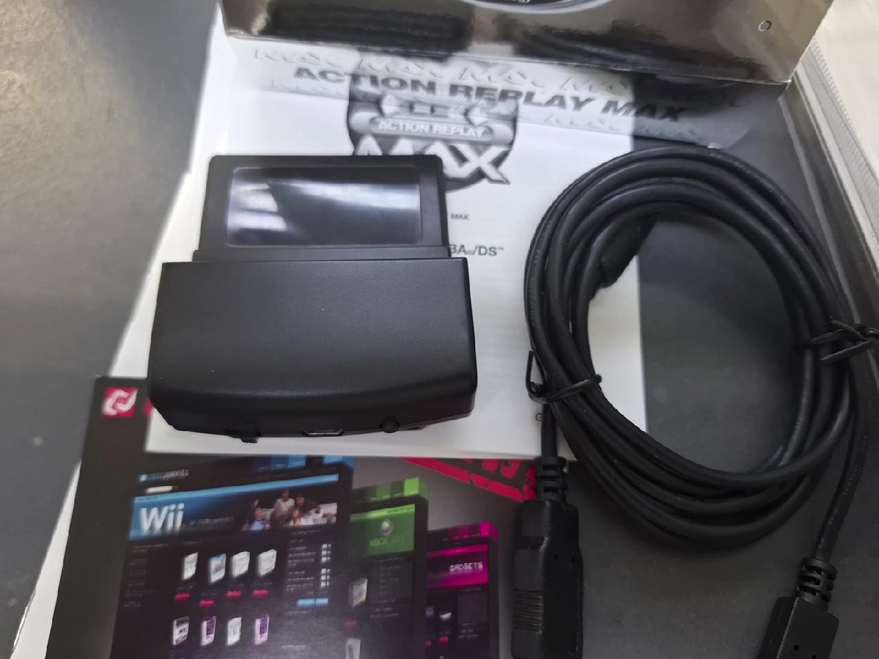 Datel Action Replay MAX GBA/DS, Cheat-Modul für Nintendo GBA und DS | Zustand: Sehr Gut | Farbe: schwarz – Bild 2
