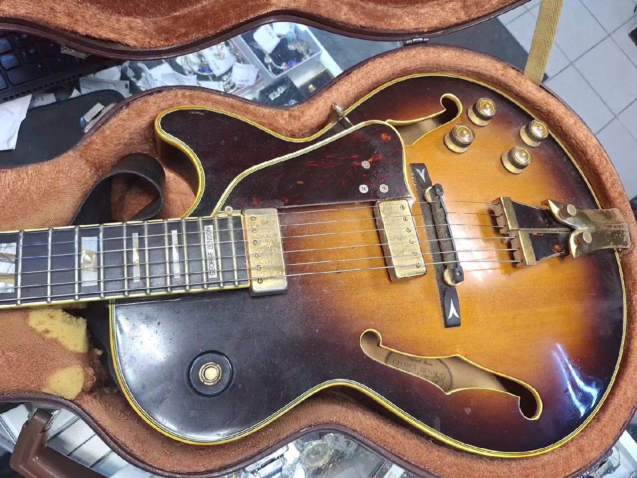 Ibanez GB10 George Benson Signature Sunburst * Gebraucht, Hollowbody E-Gitarre, Made in Japan, Fichtendecke, Ahorn-Korpus, | Zustand: Gebraucht – Bild 2
