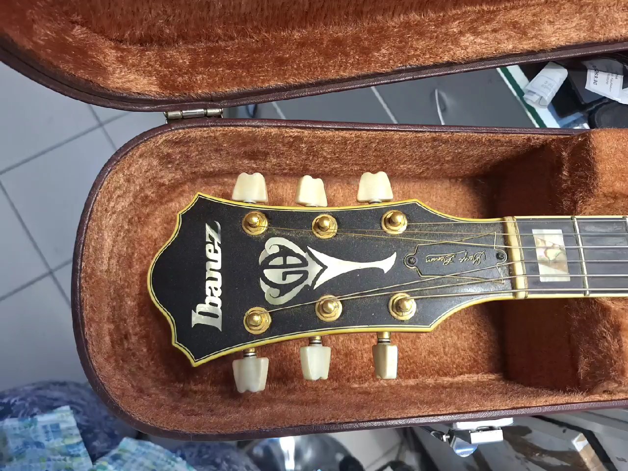 Ibanez GB10 George Benson Signature Sunburst * Gebraucht, Hollowbody E-Gitarre, Made in Japan, Fichtendecke, Ahorn-Korpus, | Zustand: Gebraucht – Bild 3