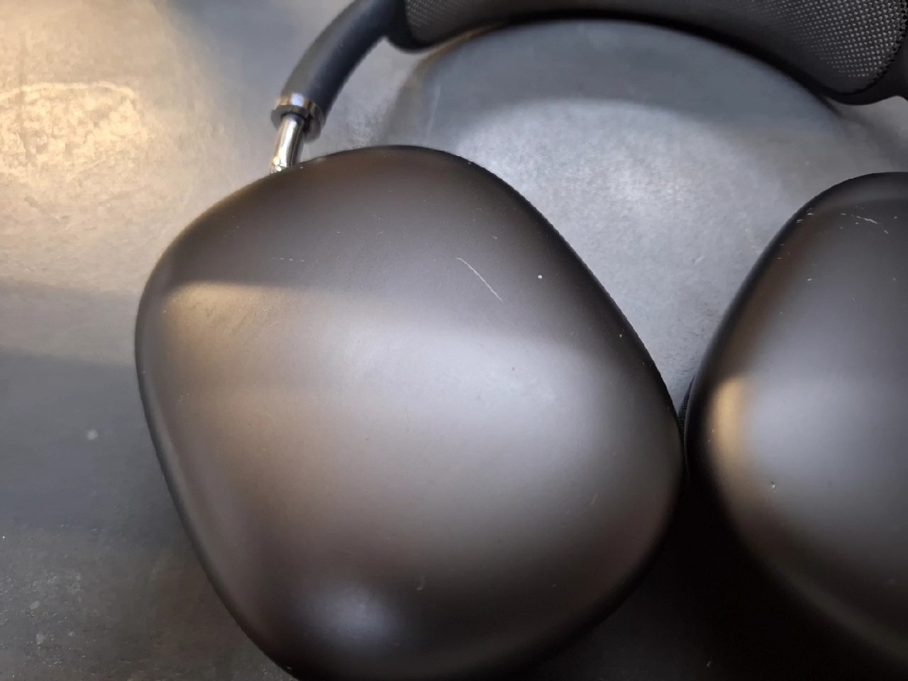 Apple AirPods Max Space Grau, Over-Ear-Kopfhörer mit Active Noise Cancellation, kabellos, mit Case, Gebrauchsspuren. | Zustand: Gut – Bild 3