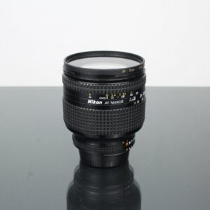 Nikon AF Nikkor 24-120mm f/3.5-5.6D IF schwarz, Klassisches Autofokus-Zoomobjektiv mit F-Bajonett für Analog- und Vollformatkameras. | Zustand: Sehr Gut