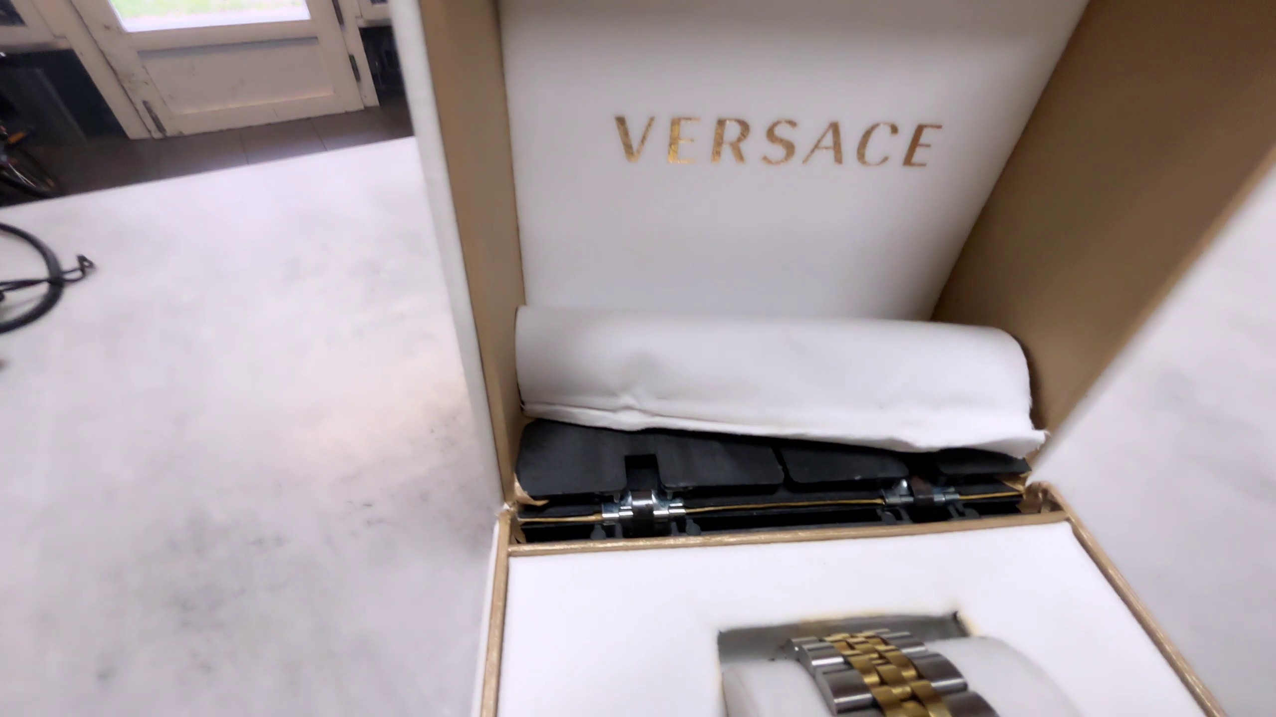 Versace Hellenyium Chrono VE2U00522, Herren-Chronograph, 44mm, Bicolor, Grünes Zifferblatt, Saphirglas, Swiss Quarz, OVP. | Zustand: In Ordnung | Farbe: weiss – Bild 2