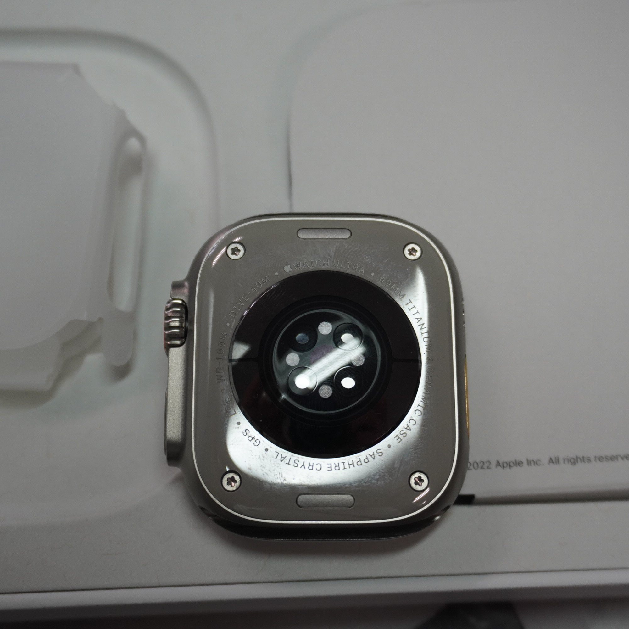 Apple Watch Ultra 2 Titan Orange/Beige, 49mm Gehäuse, Trail Loop Armband S | M, GPS + Cellular, inklusive Originalverpackung | Zustand: Wie Neu | Farbe: schwarz – Bild 3