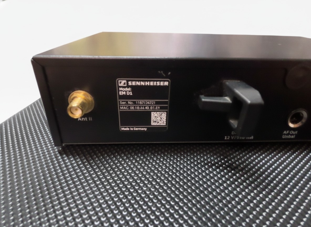 Sennheiser EM D1 Schwarz, Digitaler Empfänger Evolution Wireless D1 mit Koffer und Netzteil | Zustand: Sehr Gut – Bild 3