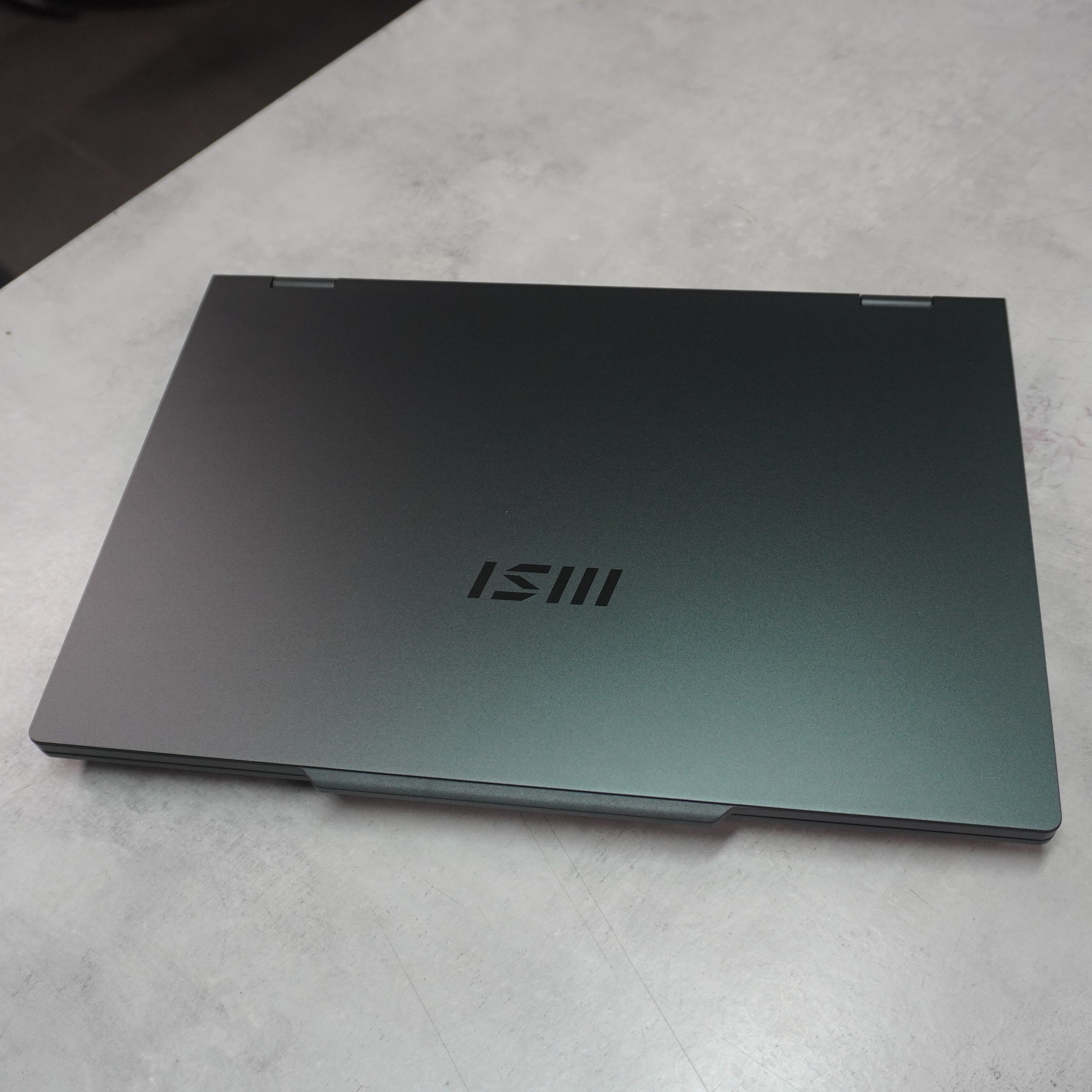 MSI Venture A16 AI+ A3HMG Solid Gray, Ryzen AI 9 365, 16GB RAM, 1TB SSD, Radeon 880M, OVP, DE-Layout | Mit Rechnung von 27.07.2026 | Zustand: Wie Neu – Bild 5