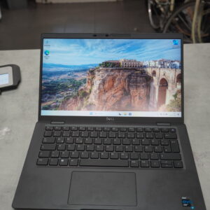 Dell Latitude 7420, i7, Schwarz, Intel Core i7-1185G7, 16 GB RAM, 256 GB SSD, 14 Zoll, inkl. Ladegerät | Zustand: Sehr Gut