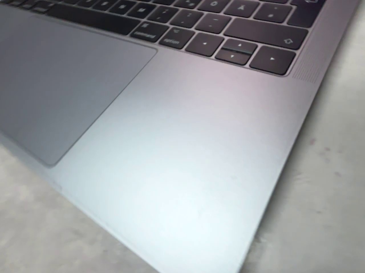 Apple MacBook Pro 13" 2016 Silber, 2,9 GHz Dual-Core Intel Core i5, 8 GB RAM, macOS Monterey mit Ladegerät | Zustand: Gut – Bild 5