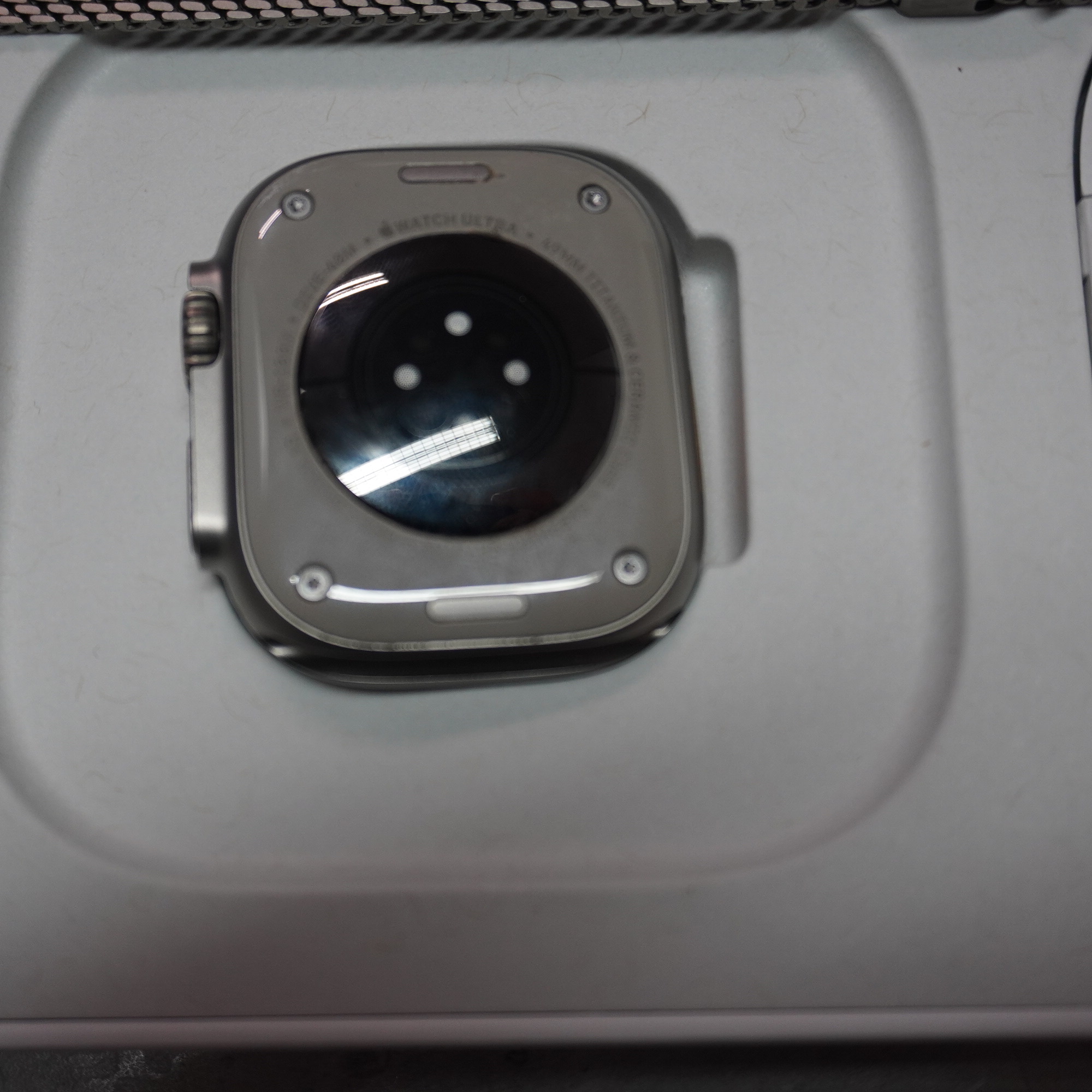 Apple Watch Ultra 3 Titan Natur 2025, Smartwatch, 49 mm Gehäuse, GPS | Cellular, Milanaise Armband, in Originalverpackung (ovp) | Zustand: Sehr Gut | Farbe: schwarz – Bild 4