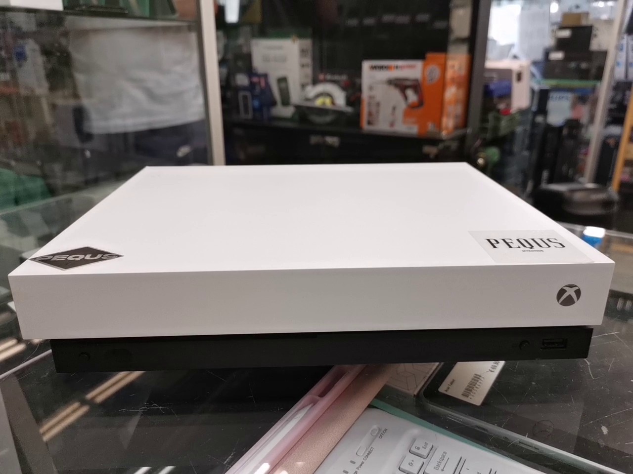 Xbox One X 1TB, Controller | Zustand: Sehr Gut | Farbe: weiss – Bild 3