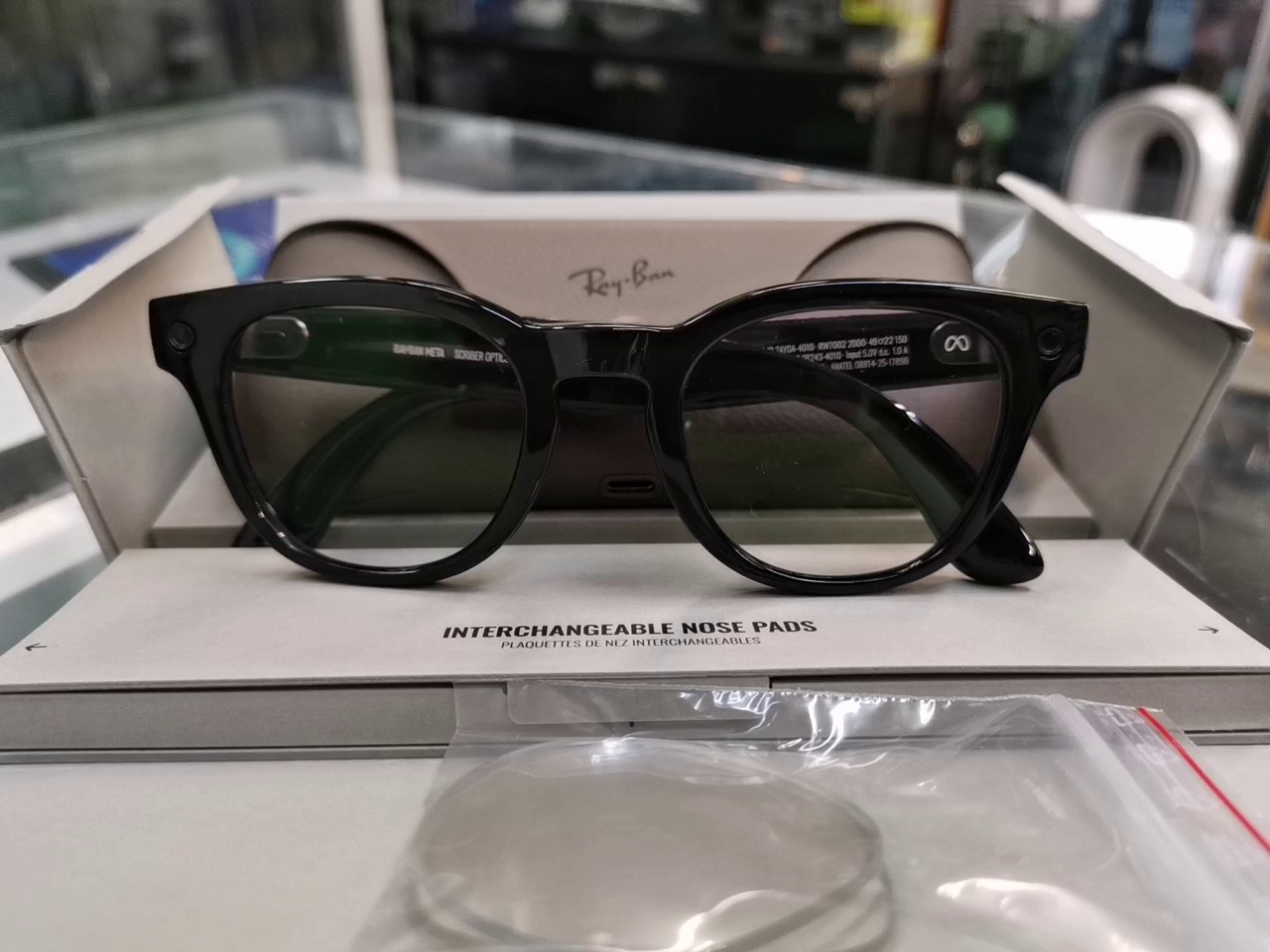 Ray-Ban Meta Scriber Optics 2000 Schwarz, Intelligente Gen 2 AI-Brille mit 12-MP-Kamera, Open-Ear-Audio, Wechsellast-Nasenpads, Neu in OVP | Zustand: Neu