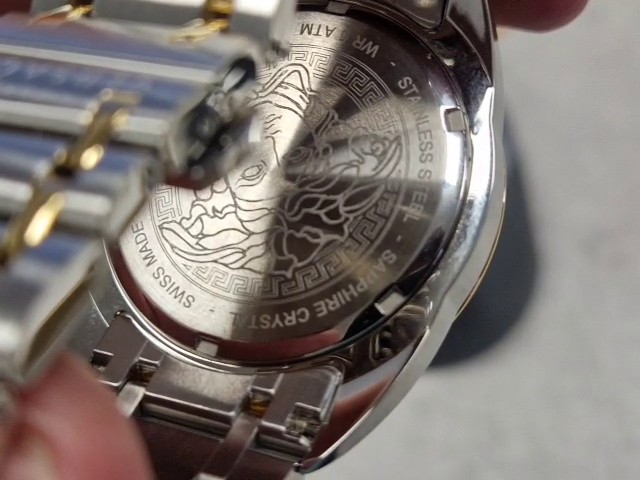 Versace V-Sport II VFE140015 Silber Gold, Herren-Armbanduhr, Quarzwerk, weißes Zifferblatt mit römischen Ziffern, Edelstahl bicolor, ovp | Zustand: Wie Neu – Bild 3