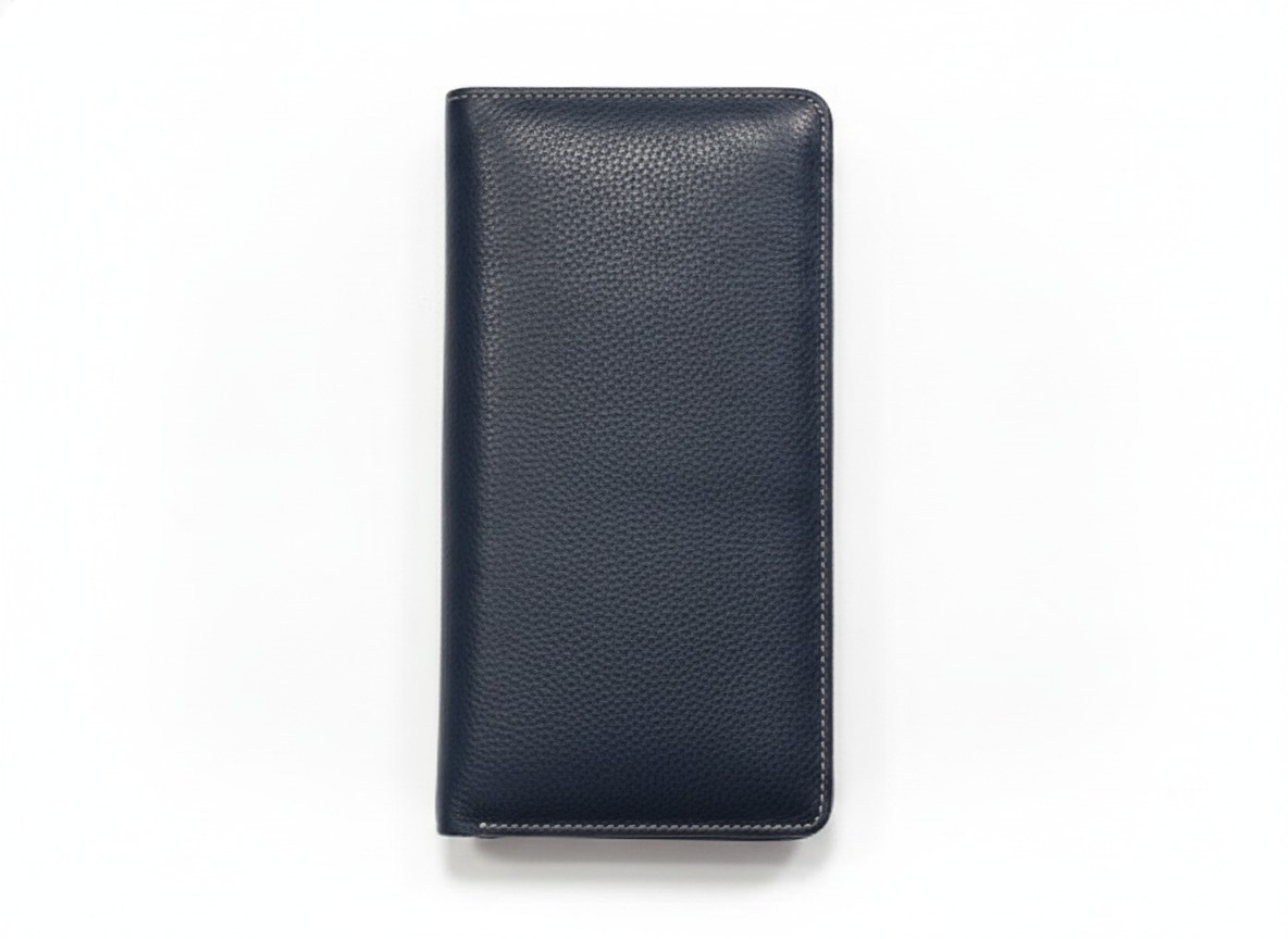 Hugo Boss Langbörse Leder Schwarz, Elegante Hugo Boss Herren Langbörse aus genarbtem Leder in Schwarz mit zahlreichen Kartenfächern, Sichtfenster und dezenter BOSS Logo-Prägung. | Zustand: Neu