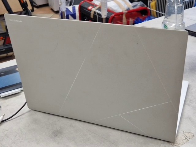Asus Zenbook S 16 UM5606 2024 Weiß, AMD Ryzen AI 9 HX 370, 32GB RAM, 1TB SSD, Radeon 890M | Zustand: Sehr Gut – Bild 5