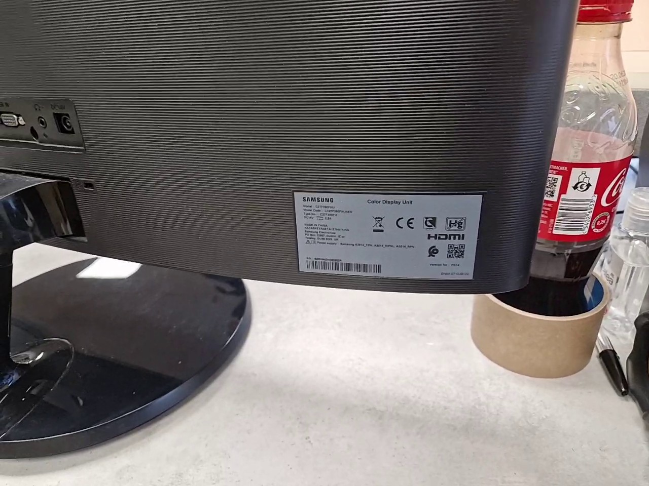 Samsung C27F390FHU 27" Curved Monitor Schwarz, 27 Zoll Full HD Curved Monitor, VA-Panel, 60Hz, 4ms, HDMI, VGA, inkl. Standfuß | Zustand: Gut – Bild 3