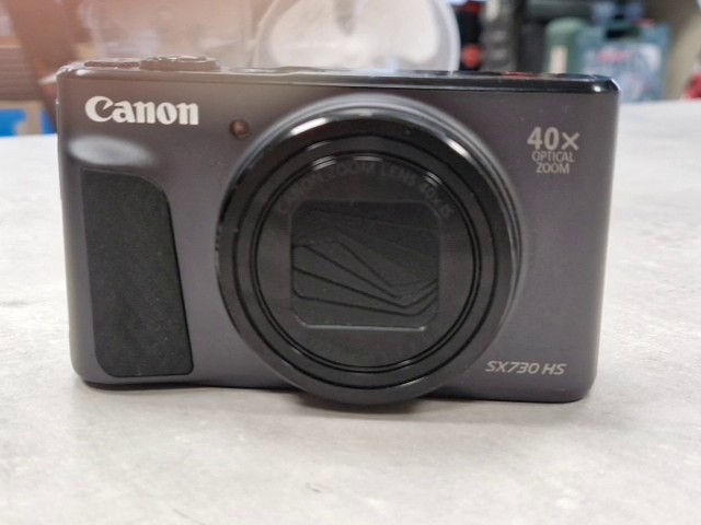 Canon PowerShot SX730 HS 2017 Schwarz, 20,3 MP, Full HD, Wi-Fi, leichte Kratzer und Abnutzung, inkl. Speicherkarte ohne Ladegerät | Zustand: Gut