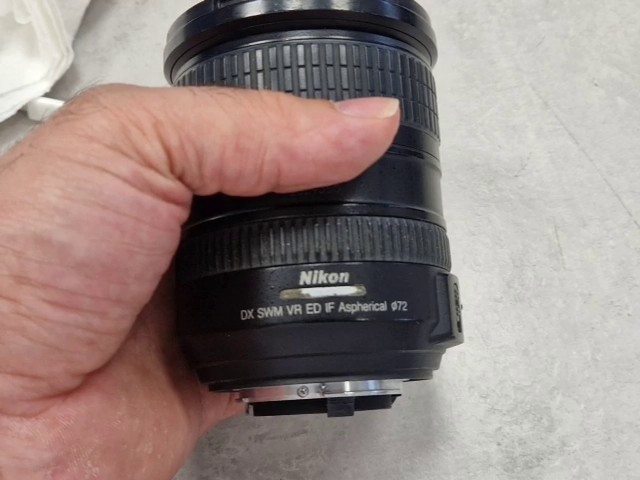 Nikon AF-S DX 18-200mm f/3.5-5.6G ED VR, 18-200mm Brennweite, f | 3.5-5.6, VR, Filtergröße 72mm, leichte Staubablagerungen, Abrieb | Zustand: Gut – Bild 2
