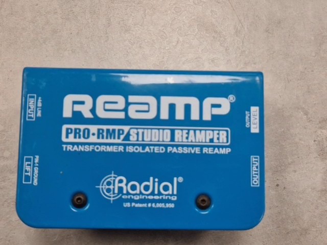 Radial ProRMP Studio Reamper blau, Passiver Reamper, trafo-isoliert, XLR- und Klinke-Anschlüsse, ideal für Studios | Zustand: Gut